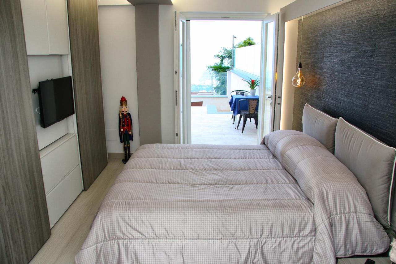 بيانو دي سورينتو En Suite Bedroom Blue Moon المظهر الخارجي الصورة